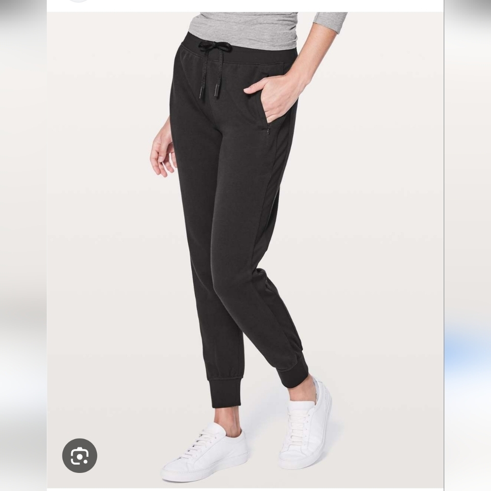 Lululemon Black Jogger Pants Size 6 Stretch Drawstring Athletic Pockets Running